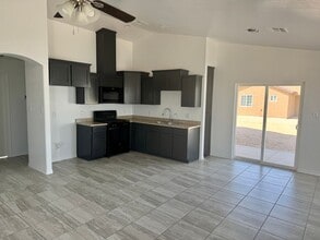 3760 Santa Anna Pl in San Luis, AZ - Building Photo - Building Photo