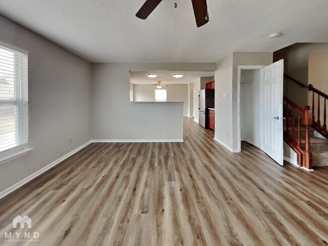 12363 Rose Haven Dr in Indianapolis, IN - Foto de edificio - Building Photo