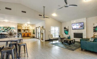 4200 U.S. 80 Frontage Rd in Mesquite, TX - Building Photo