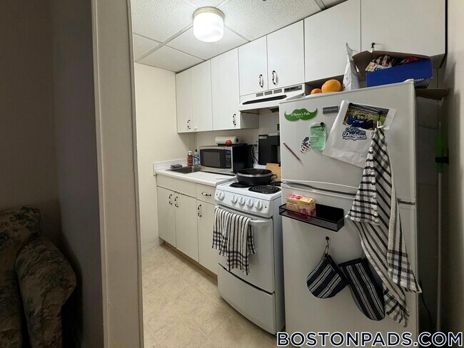 62 Boylston St, Unit 702 in Boston, MA - Building Photo - Building Photo