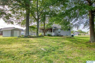 328 Land Cir in Albertville, AL - Building Photo - Building Photo