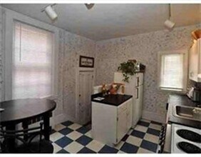 19 Temple St, Unit 1 in Boston, MA - Building Photo - Building Photo