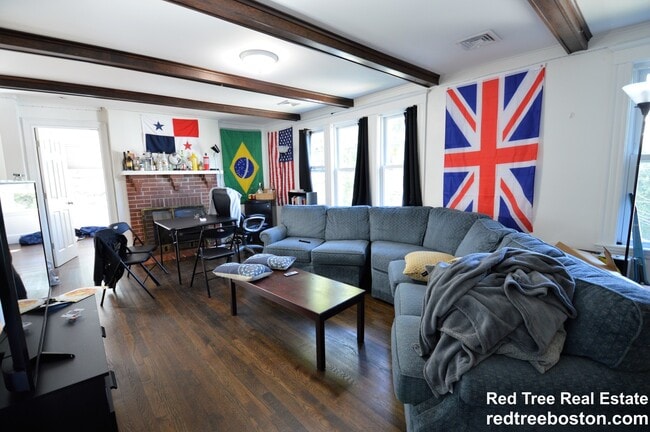 property at 74 Manet Rd