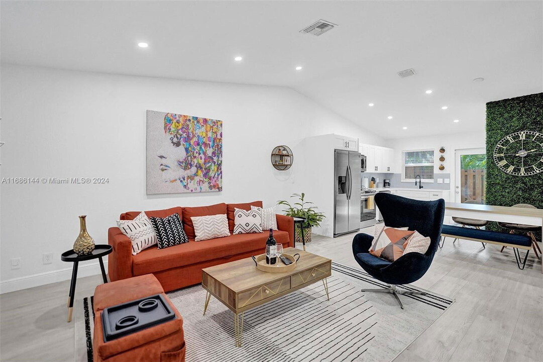 1345 N Andrews Ave-Unit -2 in Fort Lauderdale, FL - Building Photo