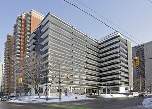 Stonecliffe Apartments in Ottawa, ON - Building Photo - Primary Photo