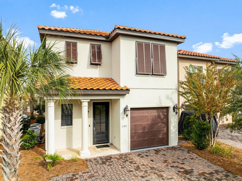1955 Baytowne Loop in Miramar Beach, FL - Foto de edificio