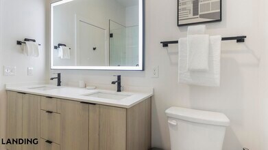 2623 Keene St, Unit 445 in Houston, TX - Building Photo - Building Photo