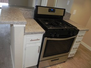 8602 Chapman Ave in Garden Grove, CA - Building Photo - Building Photo