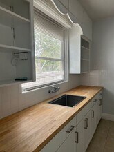 3411 Iris St N in St. Petersburg, FL - Building Photo - Building Photo