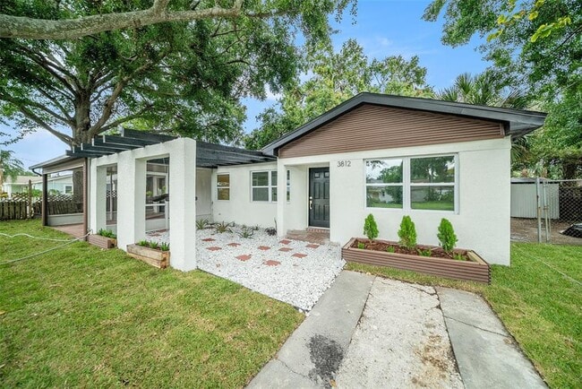 property at 3812 W Rogers Ave