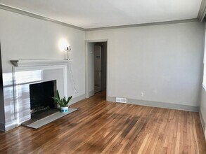 8224 Douglas Dr in Charlotte, NC - Building Photo - Building Photo