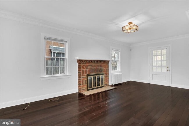 1002 Chillum Rd in Hyattsville, MD - Building Photo - Building Photo