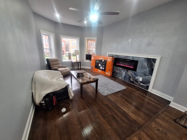 4947 W Race Ave, Unit 1,2,3 in Chicago, IL - Building Photo - Building Photo