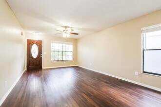2197 Grasmere Dr in Apopka, FL - Building Photo - Building Photo