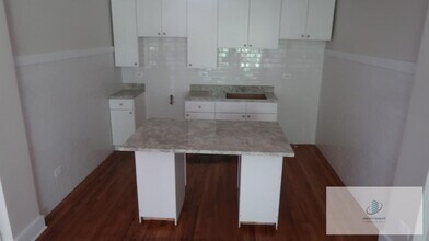 4300 N Pulaski Rd in Chicago, IL - Building Photo - Building Photo