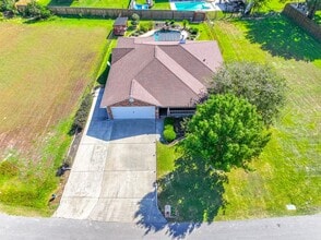 13417 Bunker Hill Dr in Willis, TX - Building Photo - Building Photo