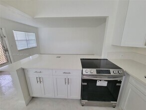 196 Mansfield F in Boca Raton, FL - Building Photo - Building Photo