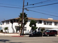 111 Vista Del Mar in Redondo Beach, CA - Foto de edificio - Building Photo