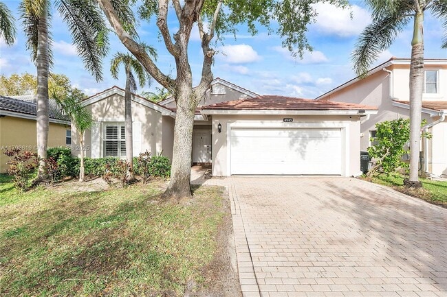 4945 SW 34th Ter in Fort Lauderdale, FL - Building Photo - Building Photo
