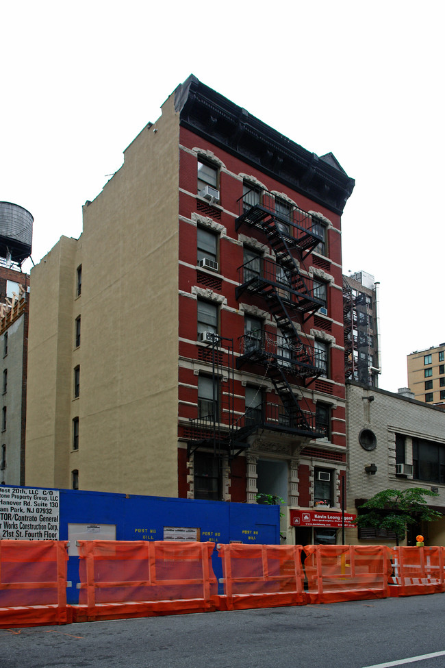 134 W 20th St in New York, NY - Building Photo - Building Photo