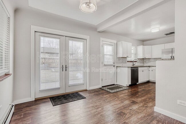 property at 201 S Meade St