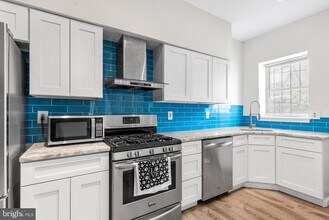 1738 N Bouvier St in Philadelphia, PA - Building Photo - Building Photo