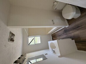 717 Sanders Ln in Knoxville, TN - Building Photo - Building Photo