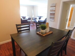 Falls of Chelsea Lane in Houston, TX - Foto de edificio - Building Photo