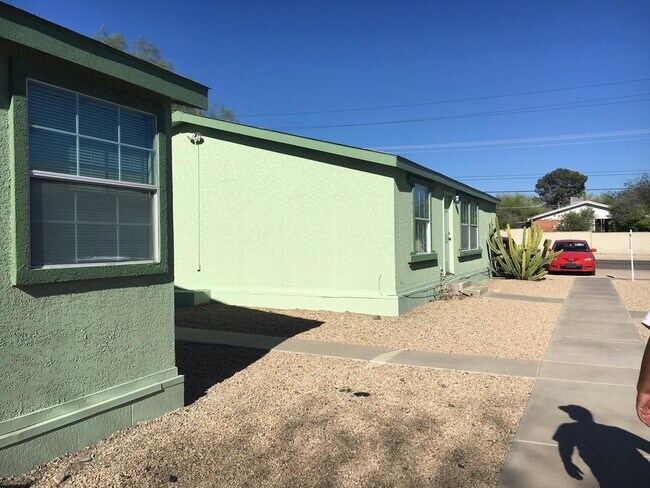 1915 N Park Ave in Tucson, AZ - Building Photo - Building Photo