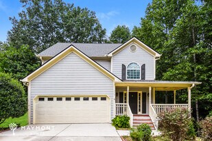 5963 Seven Oaks Dr in Powder Springs, GA - Building Photo