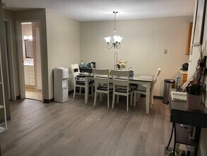 2 Village Hill Ln in Natick, MA - Building Photo - Building Photo