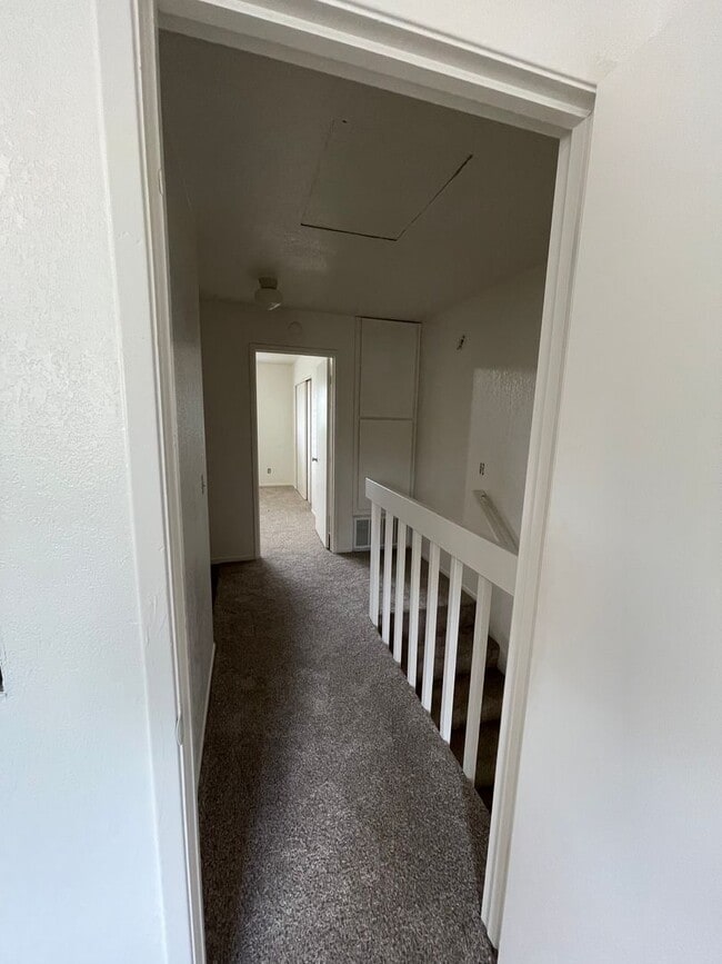 2228 Pine St in Paso Robles, CA - Building Photo - Building Photo