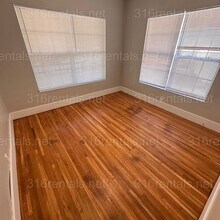 232 N Poplar Ave in Wichita, KS - Building Photo - Building Photo