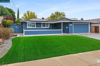 3934 Bellwood Dr in Concord, CA - Building Photo - Building Photo