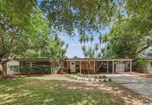 1026 S Lakemont Ave in Winter Park, FL - Building Photo