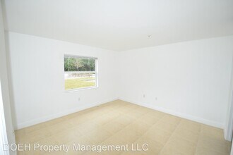 4137 Stirling Rd in Fort Lauderdale, FL - Building Photo - Building Photo