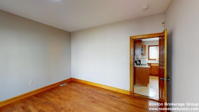 9 Cawfield St, Unit 1 in Boston, MA - Building Photo - Building Photo