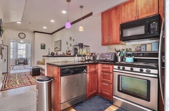 4508 Brown St in Union City, NJ - Building Photo - Building Photo