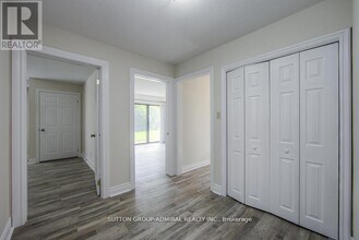 7887 Dufferin St in Vaughan, ON - Building Photo - Building Photo