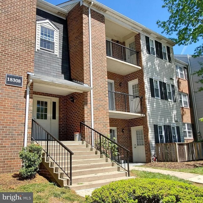 18308 Streamside Drive, Unit 103