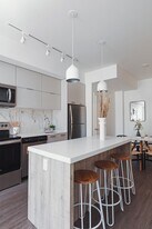 1531 Stittsville Main St in Ottawa, ON - Building Photo