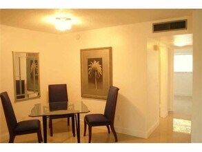 2451 SW 82nd Ave, Unit 106 in Davie, FL - Building Photo - Building Photo