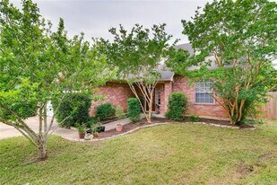 8301 Red Willow Dr in Austin, TX - Building Photo