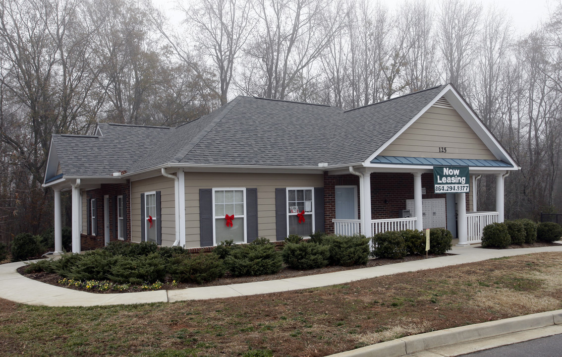 Berea Heights Villas in Greenville, SC - Foto de edificio