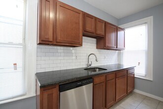 273 Lloyd St in New Haven, CT - Building Photo - Building Photo