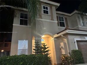 133 Riverwalk Cir in Sunrise, FL - Building Photo - Building Photo