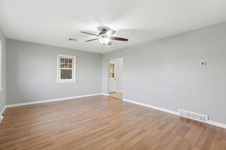 2224 Newville Rd in Carlisle, PA - Building Photo - Building Photo