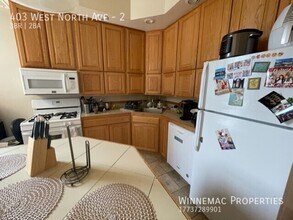 403 W North Ave in Chicago, IL - Building Photo - Building Photo