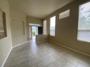 2447 Teaberry St in Santa Rosa, CA - Building Photo - Building Photo