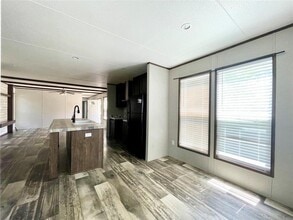 7245 Fairbanks North Houston Rd in Houston, TX - Building Photo - Building Photo